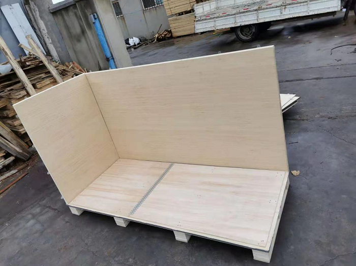 青岛包装箱—钢带木箱